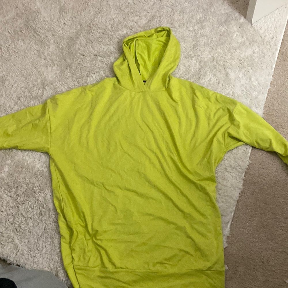**UNWORN Large Neon Green Sweatshirt